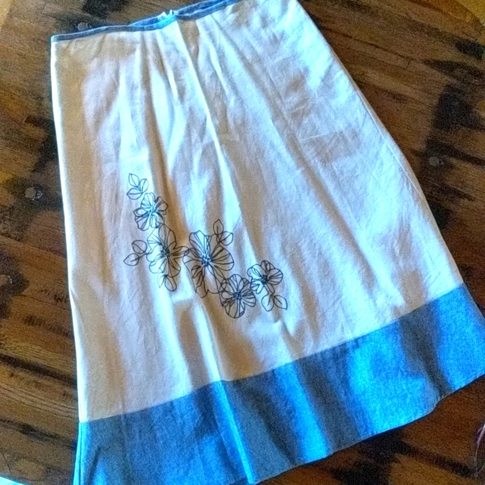 Ramie/Rayon Skirt. Sz L